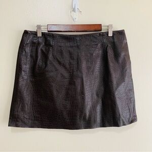 Vintage Express Chocolate Brown Croc-Embossed Leather Mini Skirt size 13/14